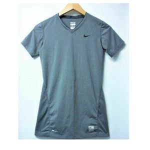NIKE Pro Tight Fit Boys/Youth MEDIUM (8-10) Shirt